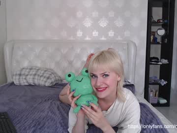 webcam girl _mllymoore_ capture image #3234470