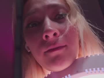 webcam girl aveksmr capture image #670396