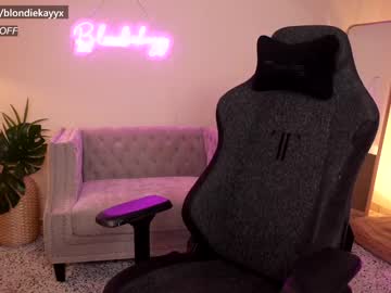 webcam girl blondiekayy capture image #2713383