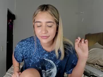 webcam girl amelie_bunny_real capture image #1680860