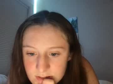 webcam girl emmababydolls capture image #3701048