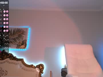 webcam girl aura_kiss capture image #2135607