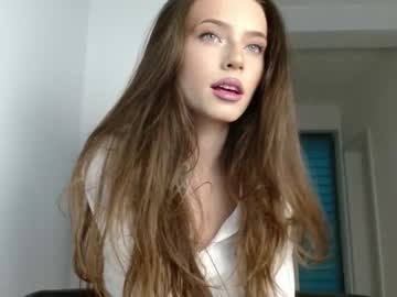 webcam girl isia_slay capture image #3582502