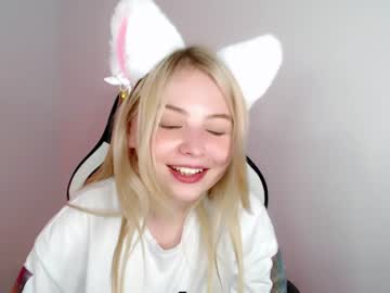 webcam girl shy_blondiee capture image #5142246