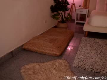 webcam girl blondiekayy capture image #999609