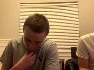 webcam man holdthesausagehostage capture image #5393980