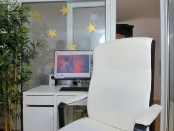 webcam girl ingridblondy94 capture image #4277560