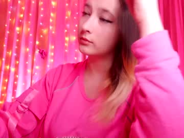 webcam girl aveksmr capture image #5075194