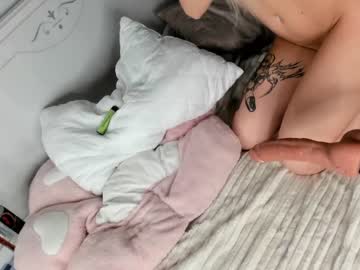 webcam girl lil_angell_ capture image #4436807