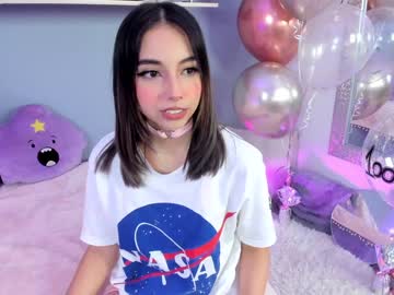 webcam girl saschaholmen capture image #4184852