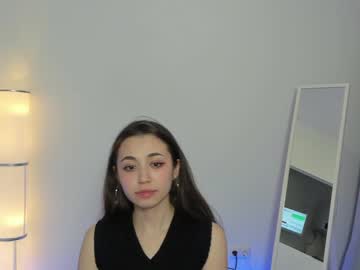 webcam girl y_u_m_i_k_a capture image #2616273