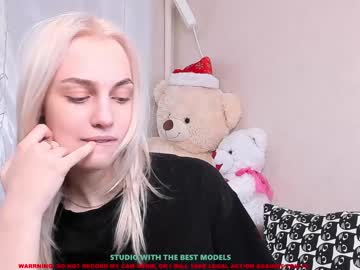 webcam girl stella_blush capture image #1214575