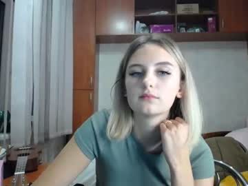 webcam girl melena_shy capture image #433939