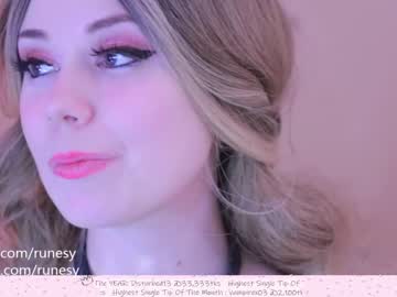 webcam girl runesy capture image #1116766