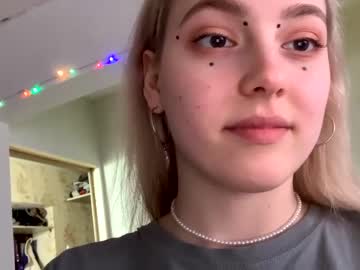 webcam girl holydori capture image #2105156