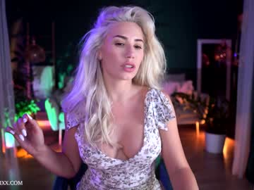 webcam girl provocatrixx capture image #4081623