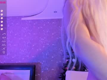 webcam girl yolandabertha capture image #4870592