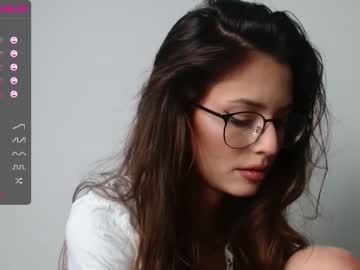 webcam girl isia_slay capture image #1675153