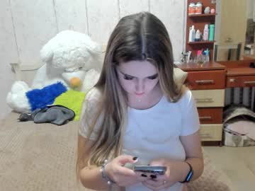 webcam girl emmika_ capture image #3916966