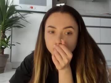 webcam girl meryfoxxx capture image #3073134