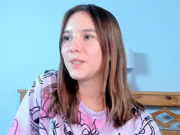 Cam for flovvergirl