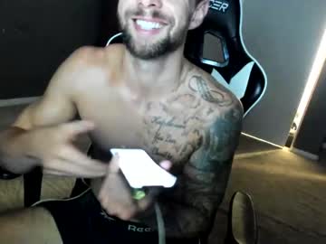 webcam man theufcfan_8181 capture image #4207937