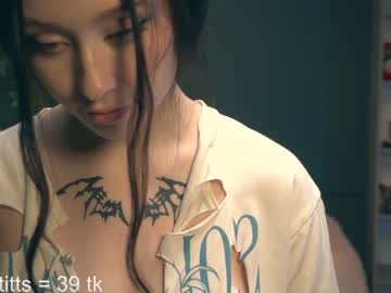 webcam girl ella_knockers capture image #1741034