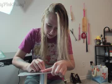 webcam girl pr3ttyp1nkpussy capture image #2493239