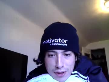 webcam man bi_curious_cute_face capture image #2637369