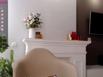 webcam girl small_blondee capture image #2650935