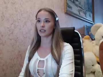 webcam girl ariana_777 capture image #2432140