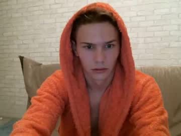 webcam man milkshake_on_body capture image #694575