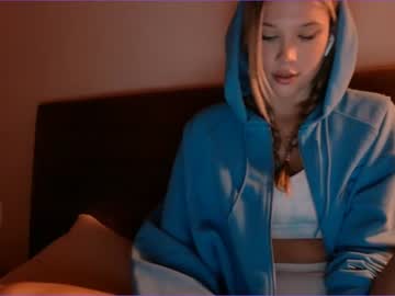 webcam girl bitter_moon capture image #4042034