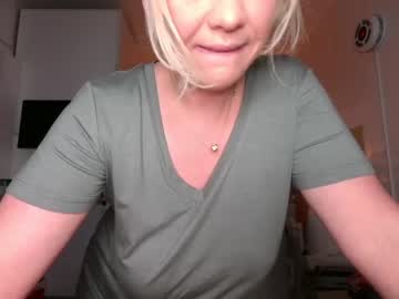 webcam girl kiradivine capture image #4655372