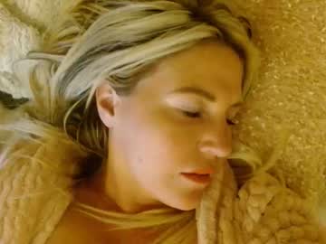 webcam girl sexy_english_milf capture image #157533