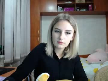 webcam girl melena_shy capture image #423103