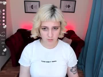 webcam girl yolandi_toit capture image #3165610