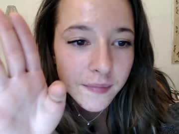 webcam girl brookepeeksxx capture image #3175952