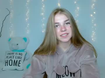 webcam girl little__cherrry capture image #3518545