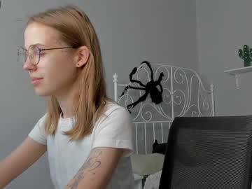 webcam girl asemiluna capture image #802988