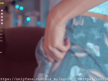 webcam girl mia_milagros capture image #1402643