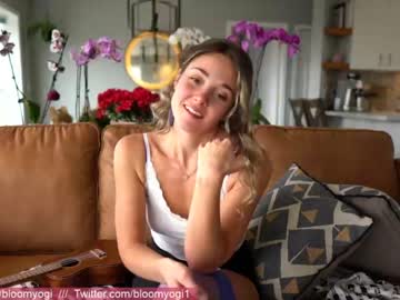 webcam girl bloomyogi capture image #1975248