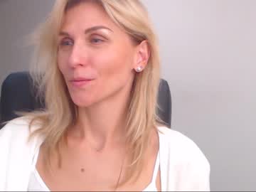 webcam girl lady_ada capture image #199342