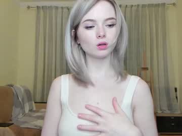 webcam girl yuppiyulia capture image #327702