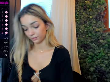 webcam girl sassyt33n capture image #4985840