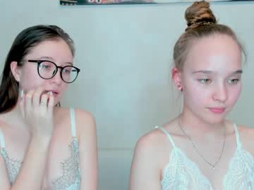 webcam couple whitehelene capture image #4978610