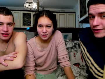 webcam couple family_intrigue capture image #1020843