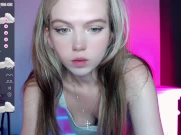 webcam girl small_blondee capture image #3659616