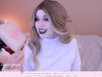 webcam girl runesy capture image #1365247