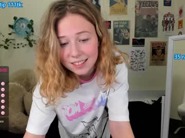webcam girl lottie_shine capture image #4464818